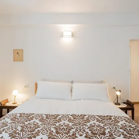 Da Pia In Historycal Centre By Rent Apartament