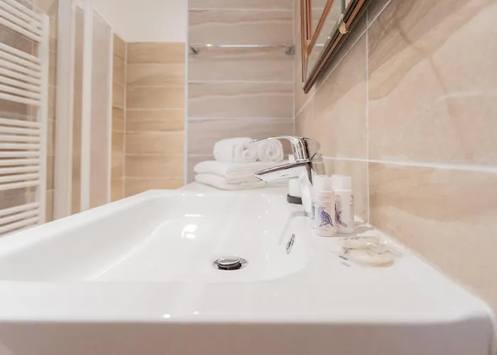 Da Pia In Historycal Centre By Rent Appartement Como